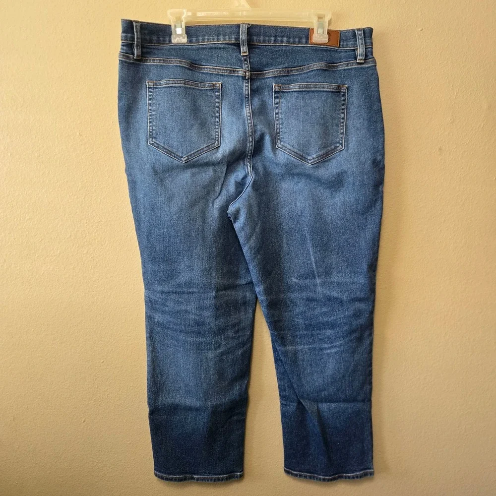 Lands End Womens 18 Petite Straight Leg Jeans Medium Wash Stretch Denim Blue